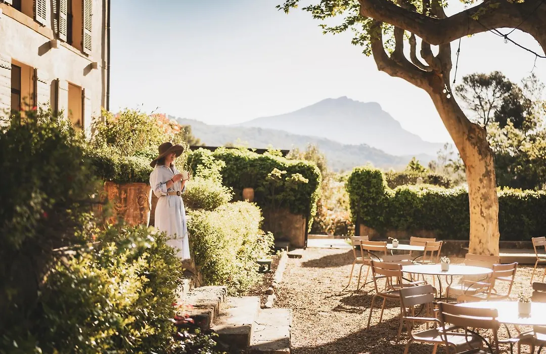 Les Lodges Sainte-Victoire Hotel & Spa-1